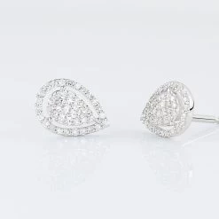 Boucles D'oreilles Puces Izia Or Blanc Diamant -Bijouterie primée. B3OFBDW440 view2