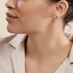 Boucles D'oreilles Puces Melissande Or Blanc Diamant -Bijouterie primée. B3OFBDW732 model0