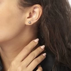 Boucles D'oreilles Puces Fidelia Boule Or Blanc -Bijouterie primée. B3OFBW0232 model0