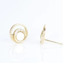 Boucles D'oreilles Puces Kamilka Or Jaune Nacre Et Oxydes 8 Boucles D'oreilles Puces Kamilka Or Jaune Nacre Et Oxydes -Bijouterie primée. B3OFJZW885 view2