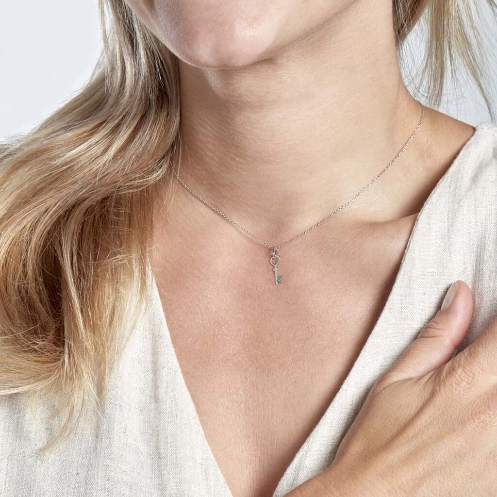 Pendentif Fatilia Clef Coeur Or Blanc 6 Pendentif Fatilia Clef Coeur Or Blanc – Image 4