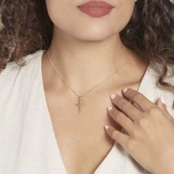 Pendentif Benny Croix Ciselee Or Jaune 11 Pendentif Benny Croix Ciselee Or Jaune -Bijouterie primée. B3PFJW0316 model1