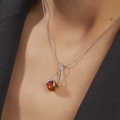 Collier Argent Blanc Derya Ambre -Bijouterie primée. FACFBIY160 model1