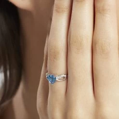 Bague Argent Blanc Atieno Oxyde De Zirconium 13 Bague Argent Blanc Atieno Oxyde De Zirconium -Bijouterie primée. FADFBZ6002 model1