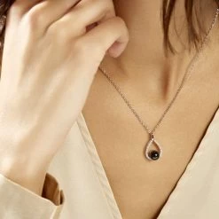 Collier Nerea Argent Blanc Céramique Et Oxyde De Zirconium 9 Collier Nerea Argent Blanc Céramique Et Oxyde De Zirconium -Bijouterie primée. MACFBXN211 model1