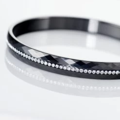 Bracelet Jonc Lola Cera Ceramique Noir Strass Et Céramique 8 Bracelet Jonc Lola Cera Ceramique Noir Strass Et Céramique -Bijouterie primée. MRBFNXN001 view2